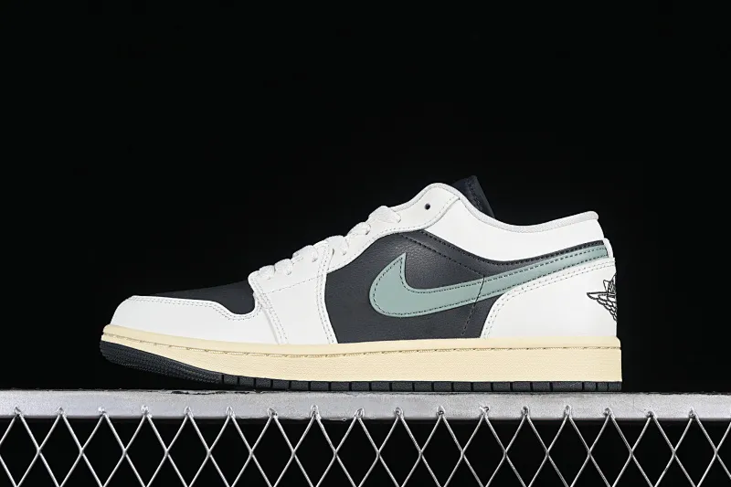 All categories Air Jordan Jordan series basketball shoes Air Jordan 1 Low G version pure original Air Jordan 1 Low AJ1 Joe 1 black and green low-bang cultural casual sneakers DC0774-001
